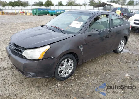 2008 Ford Focus Se/Ses z USA, uszkodzony, nr VIN 1FAHP33N08W143262